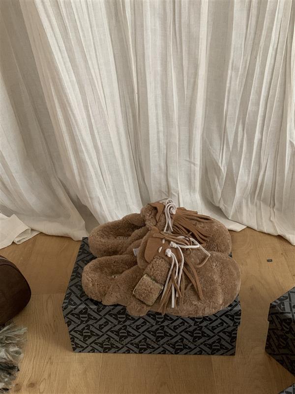 2025126113437303 290